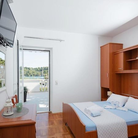 Guesthouse Sanela Помена Экстерьер фото