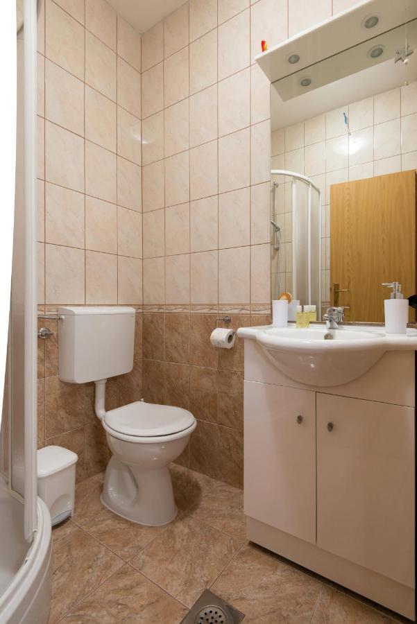 Guesthouse Sanela Помена Экстерьер фото
