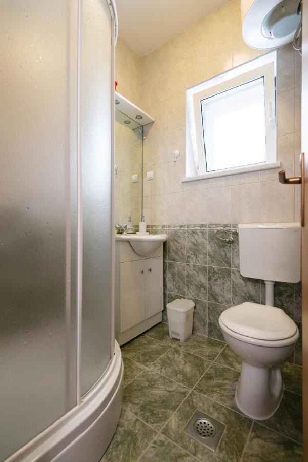 Guesthouse Sanela Помена Экстерьер фото