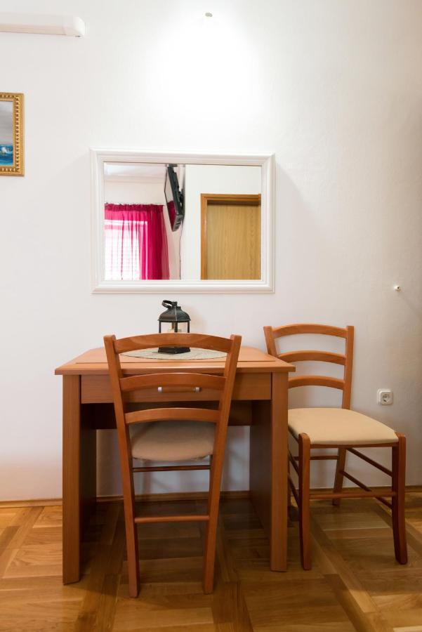 Guesthouse Sanela Помена Экстерьер фото