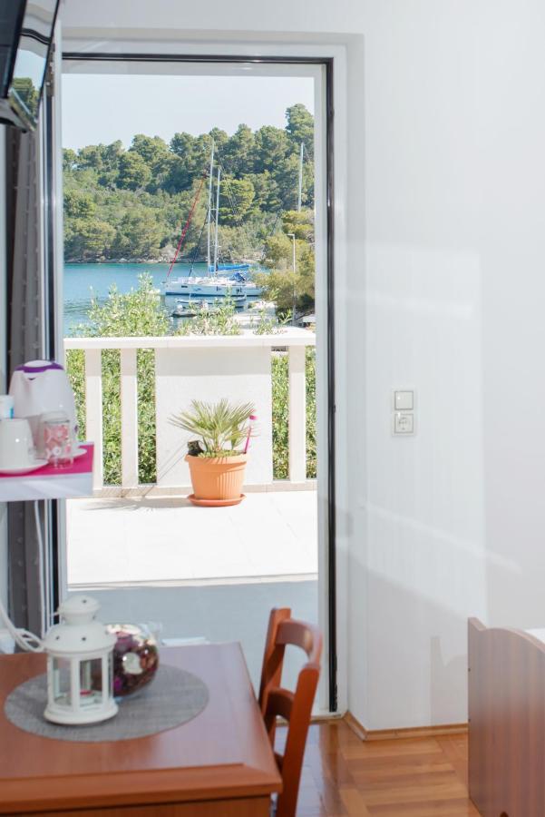 Guesthouse Sanela Помена Экстерьер фото